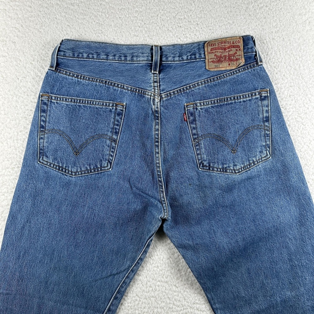 Vintage Levis 501 Jeans Mens 34x32 Denim Regular Straight Button Fly Batwing Tag - Picture 3 of 14